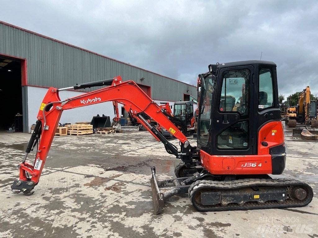 Kubota U 36-4 ミニ油圧ショベル 7t以下（ミニユンボ・ミニディガー）