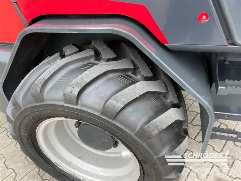 Schäffer 6680 T ホイールローダー・タイヤショベル