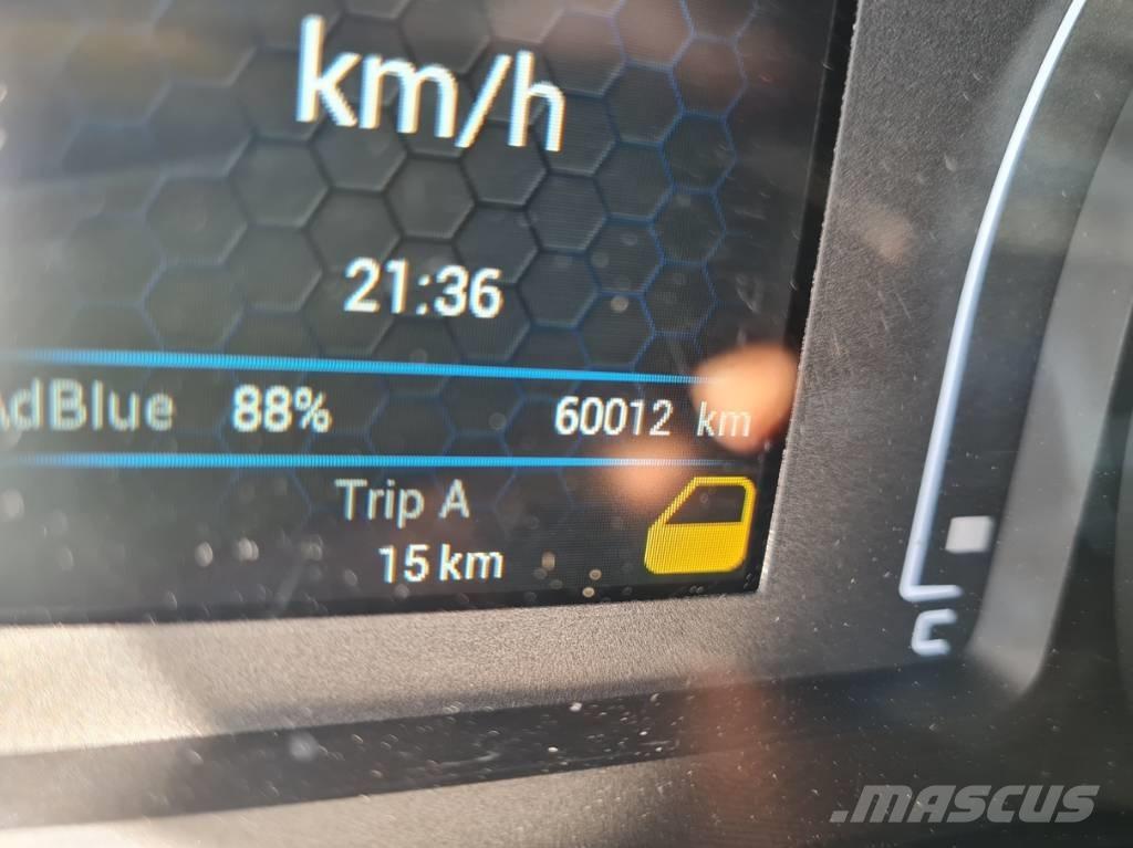 Iveco 35S16 パネルバン