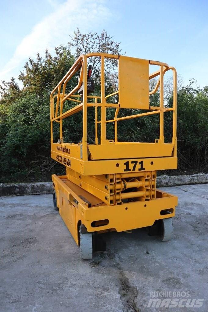 Haulotte Compact 10 シザースリフト
