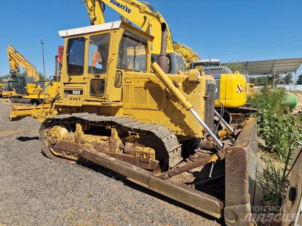 CAT D 6 D ブルドーザー