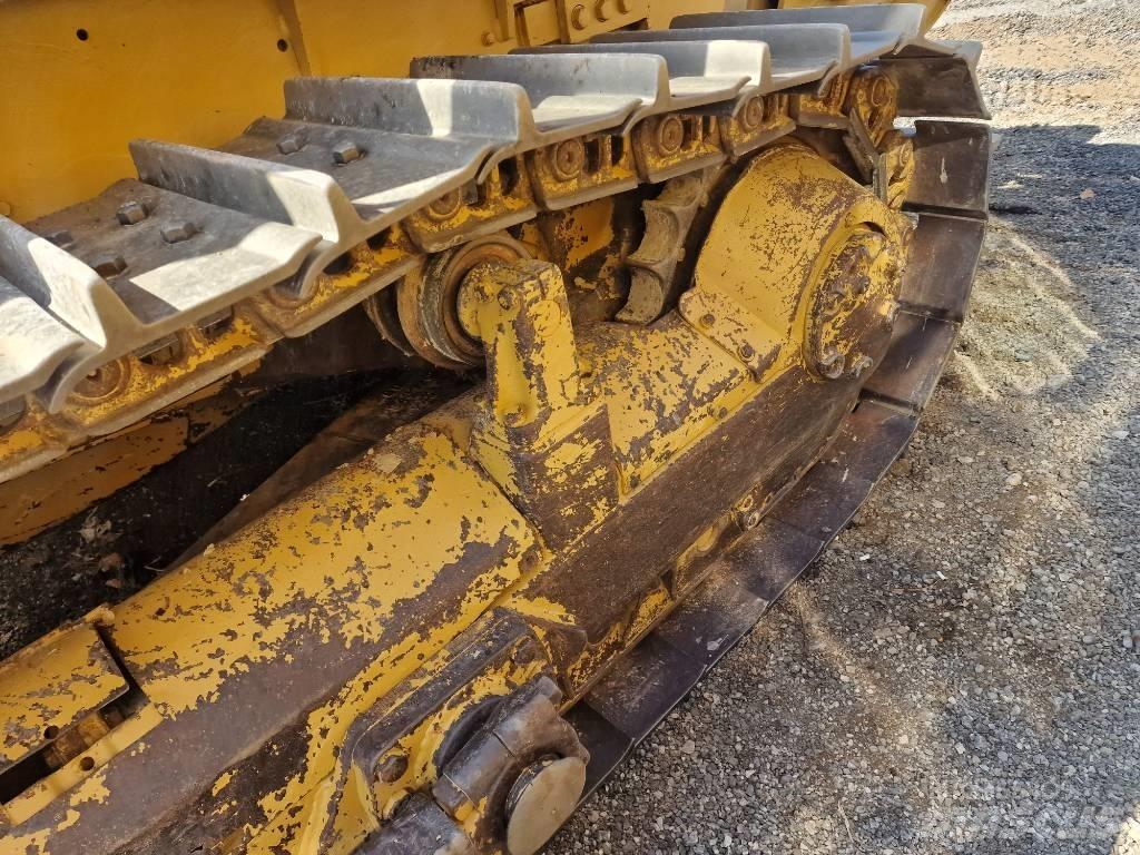 CAT D 6 D ブルドーザー
