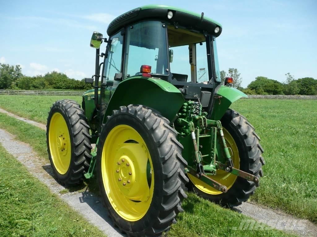 John Deere 5515 トラクター