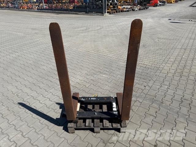 Volvo USED FORKS フォーク