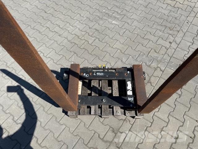 Volvo USED FORKS フォーク