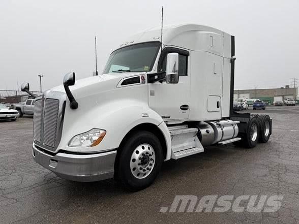 Kenworth T680 中古トラクターヘッド | トレーラーヘッド
