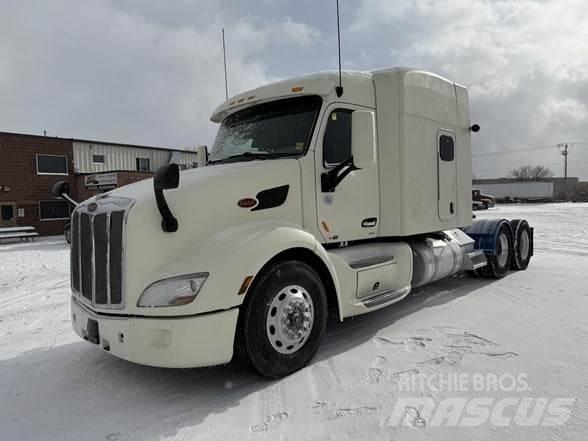 Peterbilt 579 中古トラクターヘッド | トレーラーヘッド