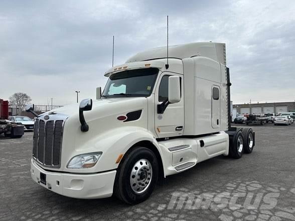 Peterbilt 579 中古トラクターヘッド | トレーラーヘッド