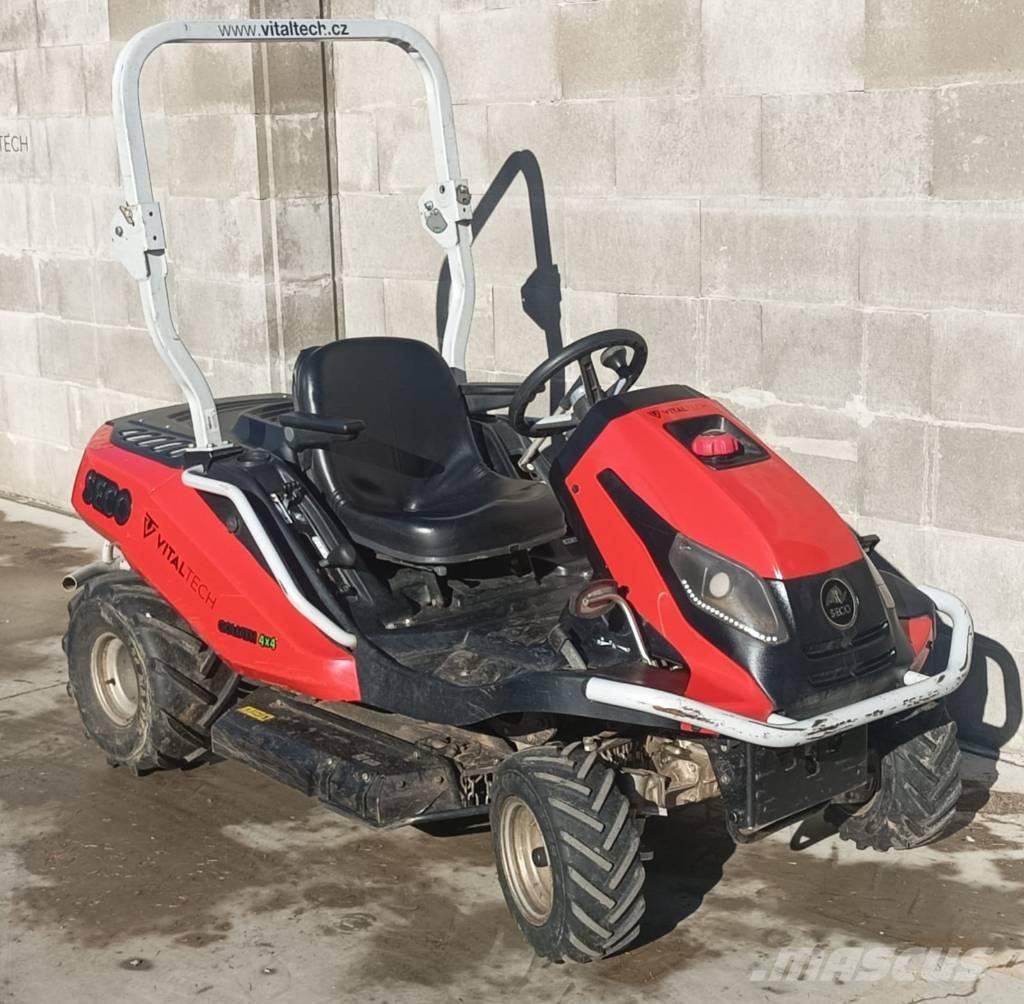 Seco Goliath 4x4 自走式フォレージハーベスター