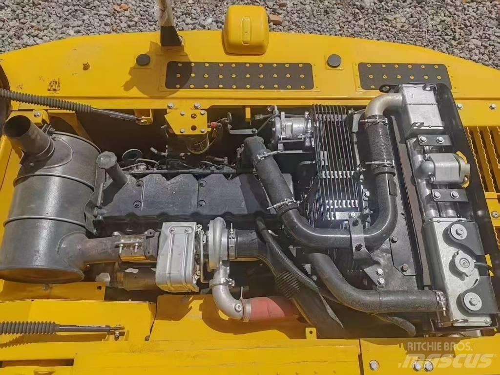 Komatsu 200-8 大型油圧ショベル12t以上（パワーショベル・ユンボ）