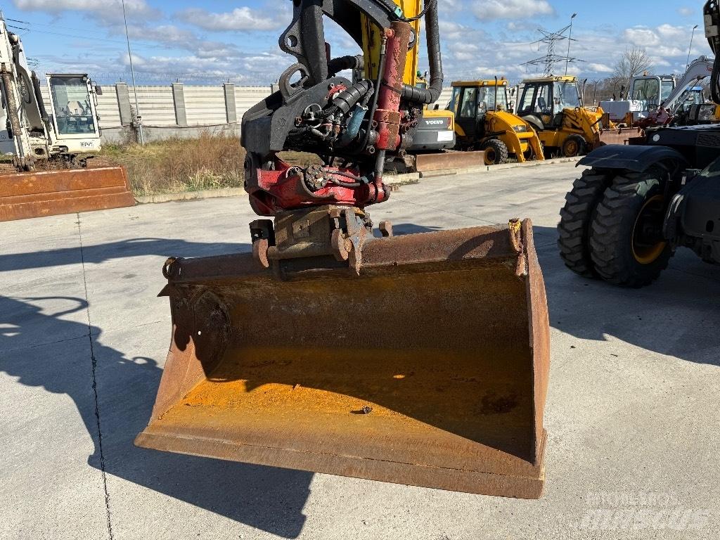 JCB Hydradig ホイール式油圧ショベル（パワーショベル・ユンボ・バックホー）