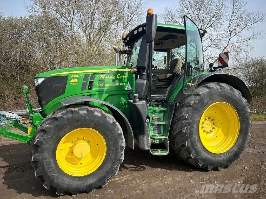 John Deere 6250 R トラクター