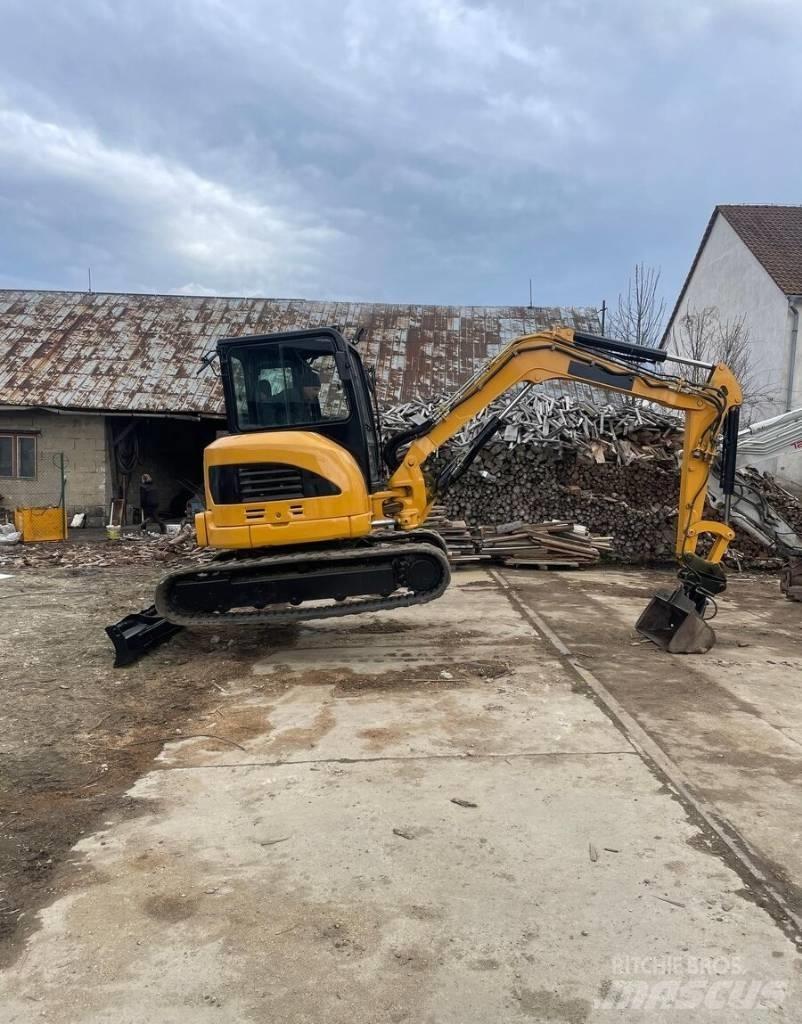 CAT 305 C CR ミニ油圧ショベル 7t以下（ミニユンボ・ミニディガー）