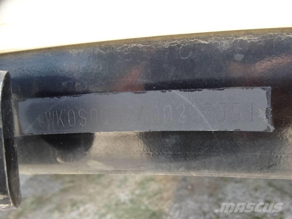 Kögel SN 24 カーテンサイダー