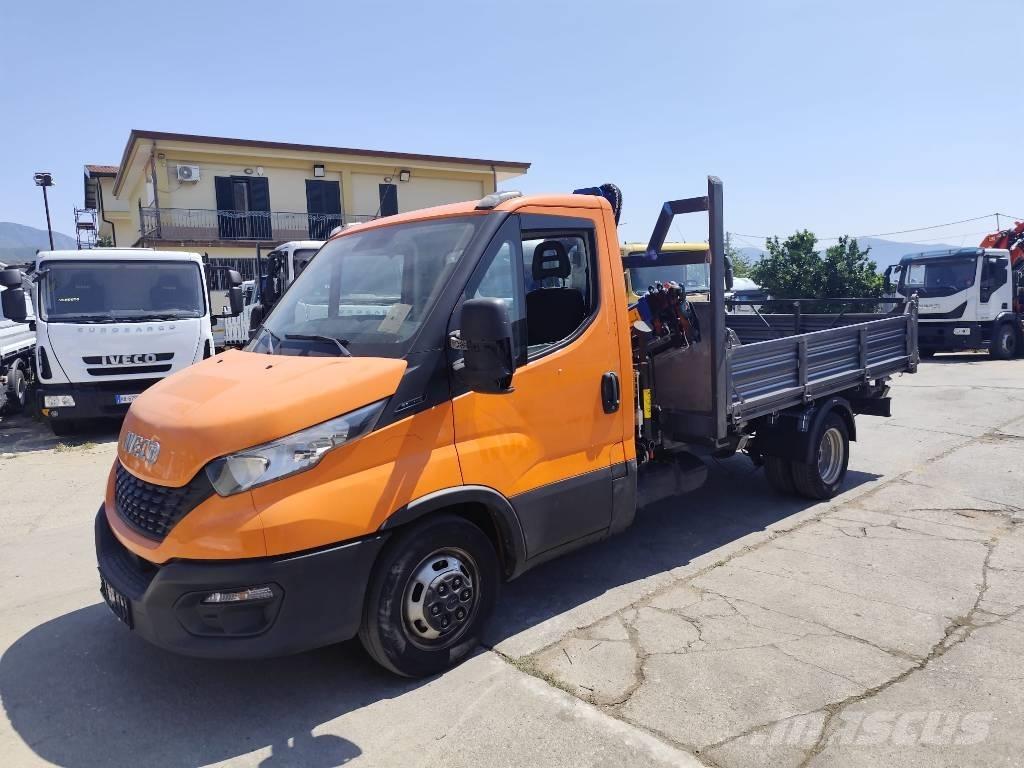 Iveco Daily 35-140 クレーントラック、ユニック車