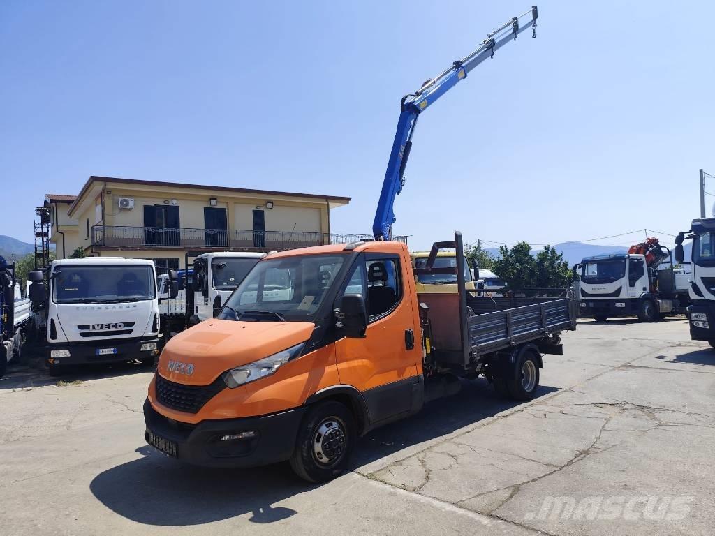 Iveco Daily 35-140 クレーントラック、ユニック車