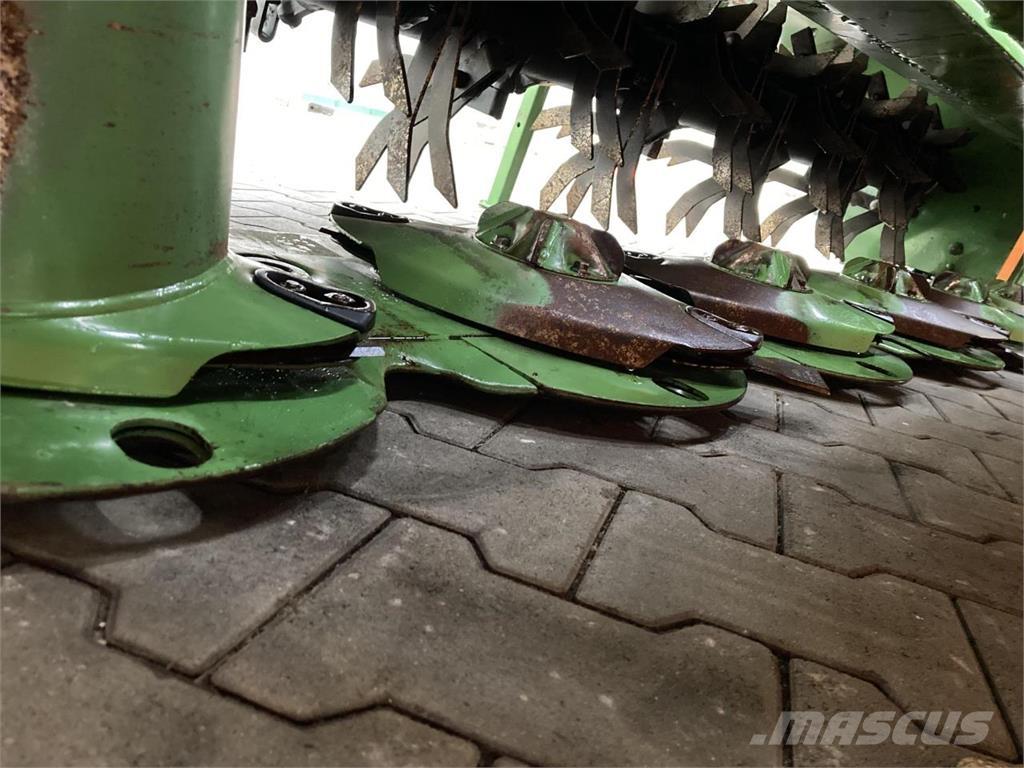 Krone EC F 320 CV 芝刈り機