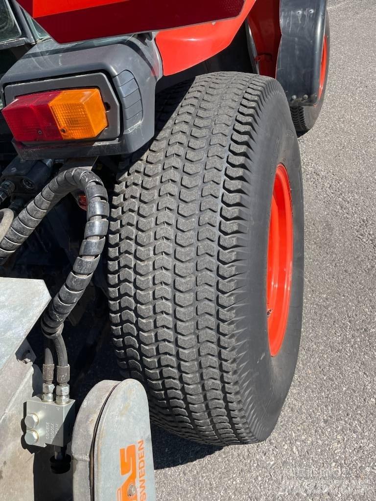 Kubota L4240 II HST コンパクトトラクター