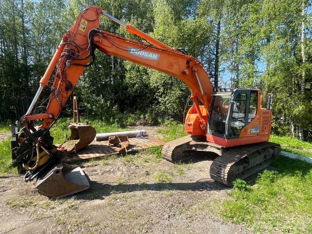 Doosan DX 235 LCR 大型油圧ショベル12t以上（パワーショベル・ユンボ）