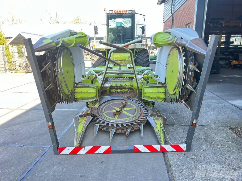 CLAAS RU 450 Xtra 自走式フォレージハーベスター