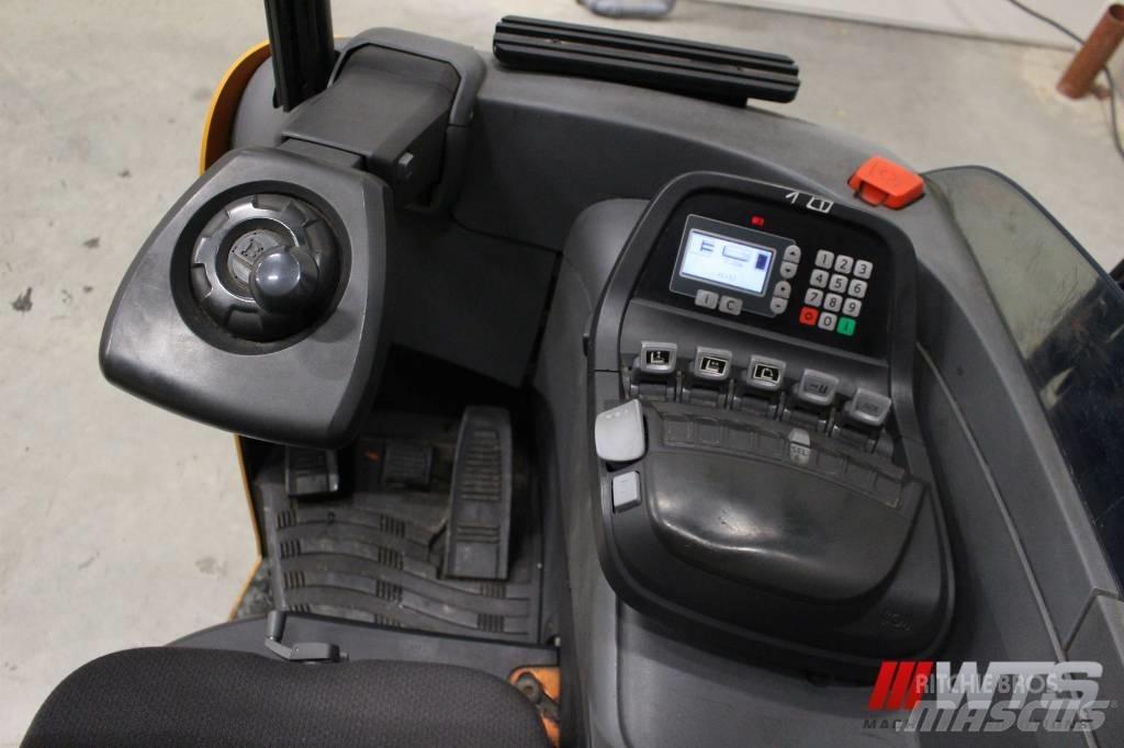 BT RR E 160 リーチフォークリフト