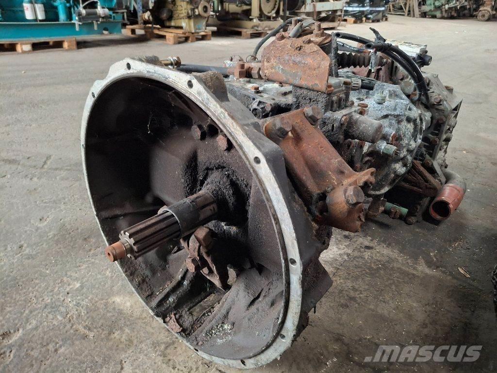 ZF ECOMID 8S180 ギアボックス