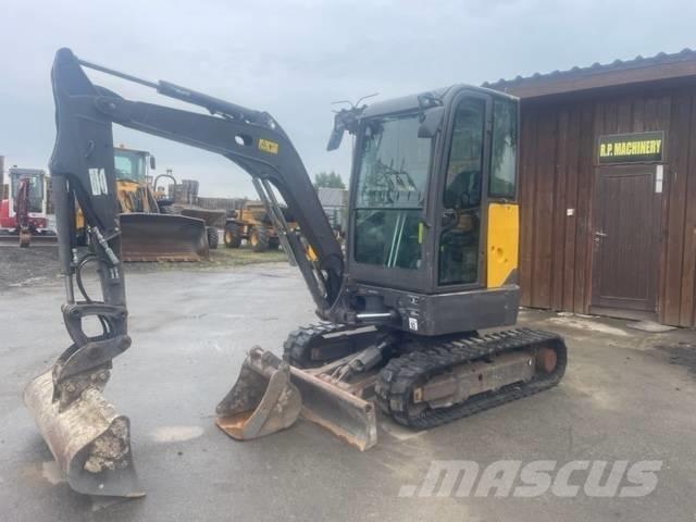 Volvo ECR 25 D ミニ油圧ショベル 7t以下（ミニユンボ・ミニディガー）