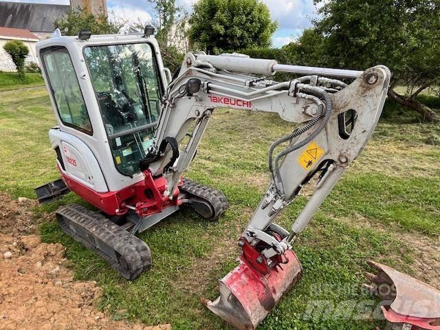 Takeuchi TB 225 ミニ油圧ショベル 7t以下（ミニユンボ・ミニディガー）