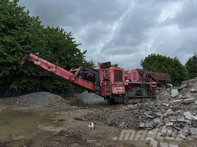Terex J1175 自走式クラッシャー