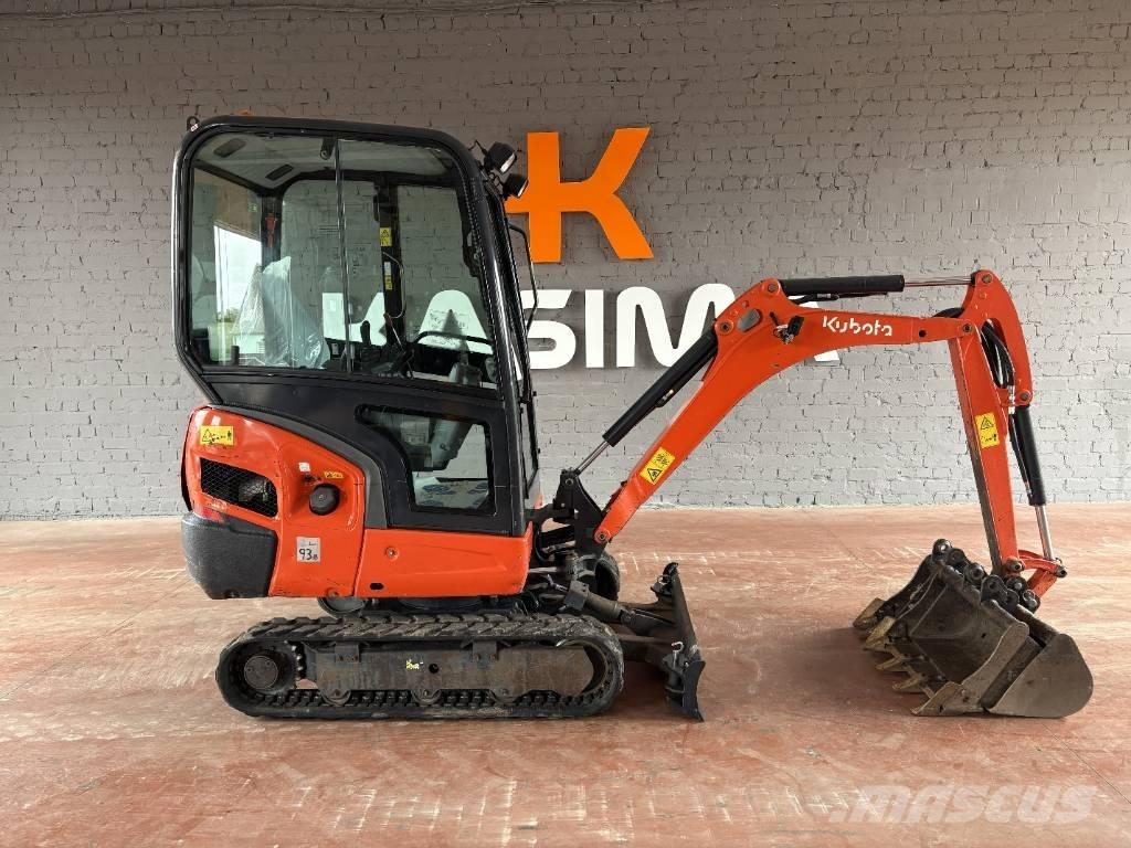 Kubota KX 018-4 ミニ油圧ショベル 7t以下（ミニユンボ・ミニディガー）