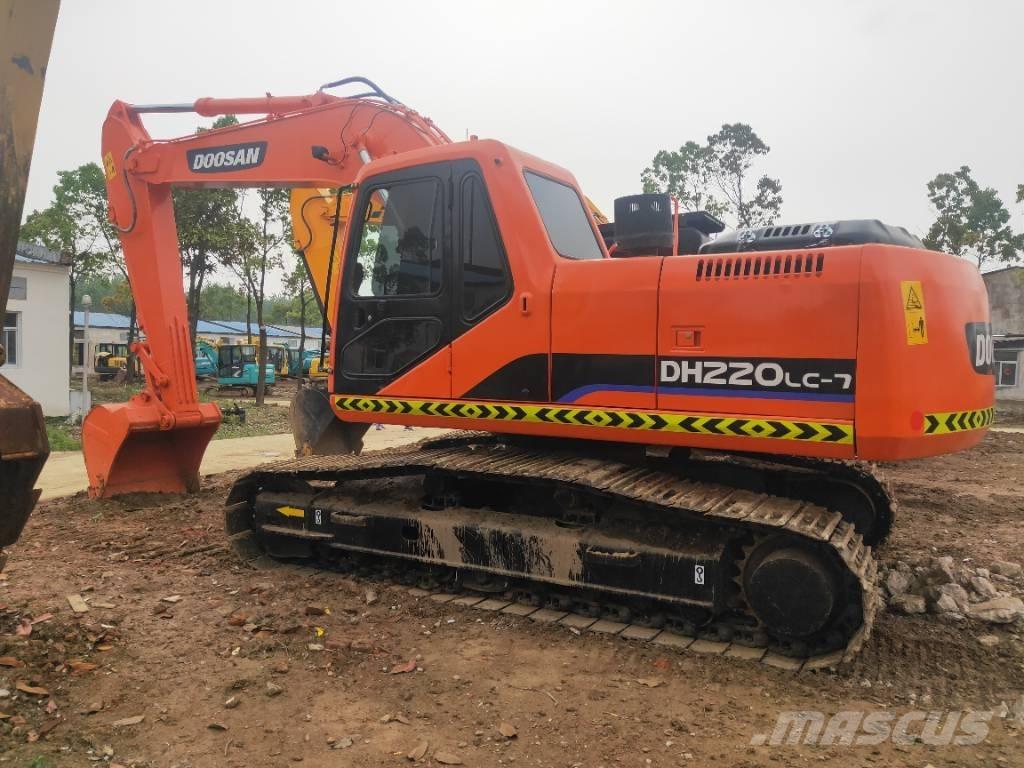 Doosan DH220LC-7 大型油圧ショベル12t以上（パワーショベル・ユンボ）
