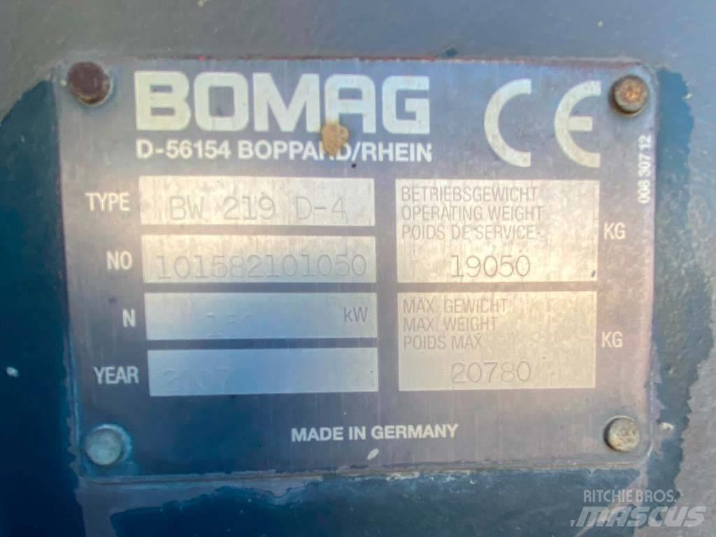 Bomag BW 219 D-4 振動ローラ