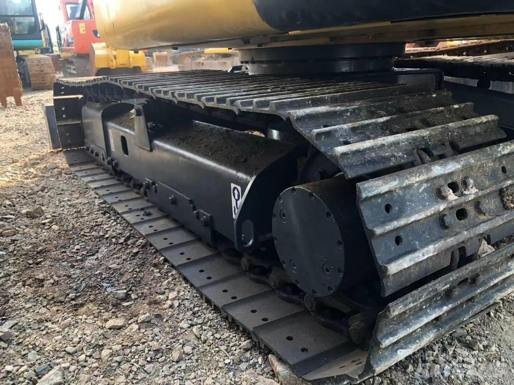 Komatsu 56-7 大型油圧ショベル12t以上（パワーショベル・ユンボ）