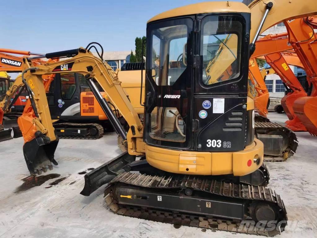 CAT 303 CR ミニ油圧ショベル 7t以下（ミニユンボ・ミニディガー）