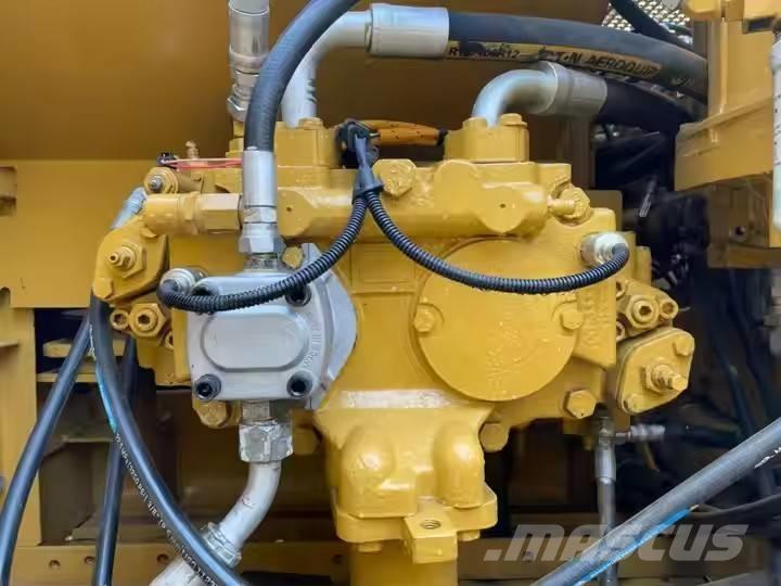 CAT 320 C 大型油圧ショベル12t以上（パワーショベル・ユンボ）