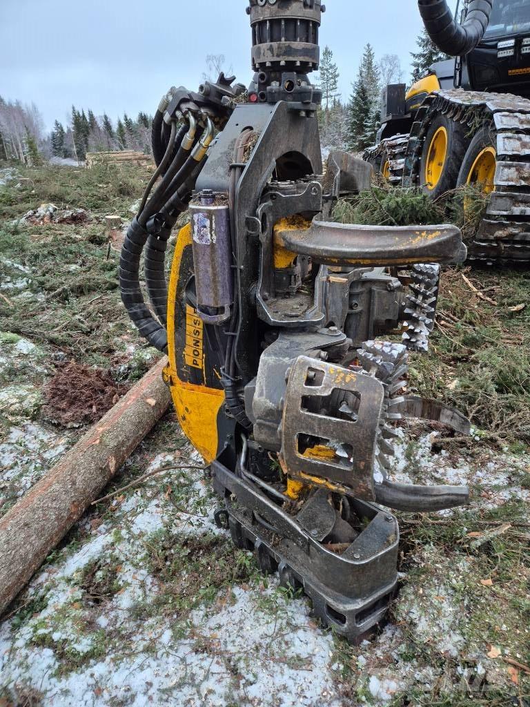 Ponsse SCORPION 8W ハーベスター