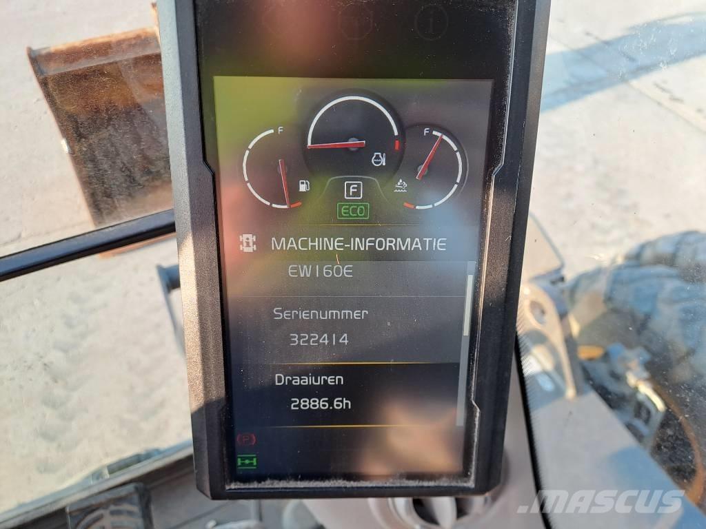 Volvo EW160E ホイール式油圧ショベル（パワーショベル・ユンボ・バックホー）