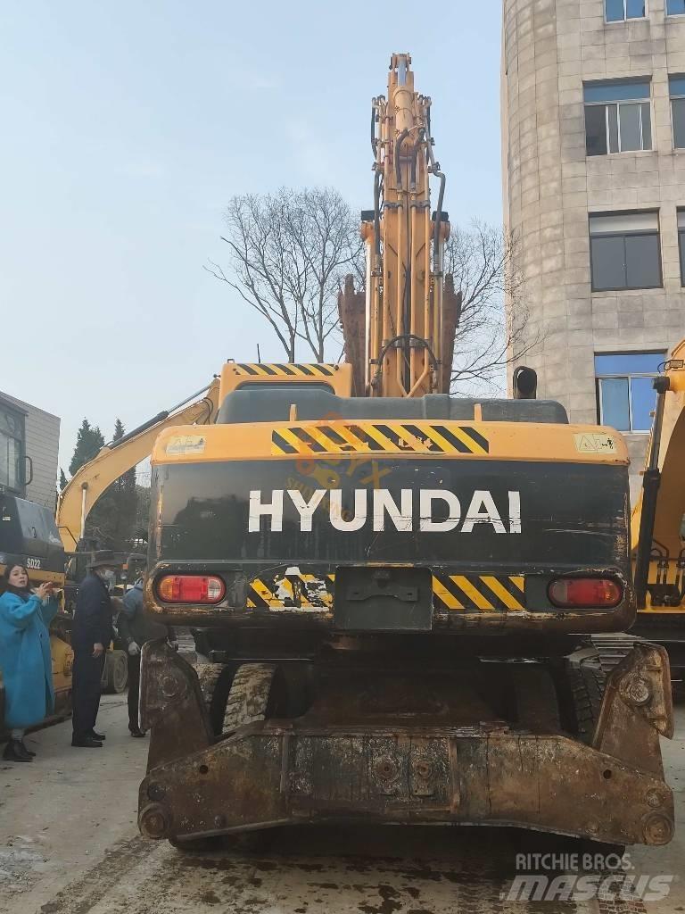 Hyundai 210W-9 ホイール式油圧ショベル（パワーショベル・ユンボ・バックホー）