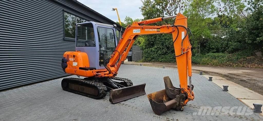 Hitachi EX30 ミニ油圧ショベル 7t以下（ミニユンボ・ミニディガー）