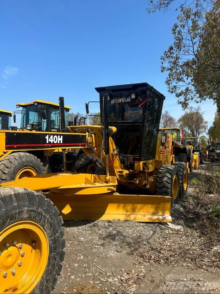 CAT 140 H モーターグレーダー