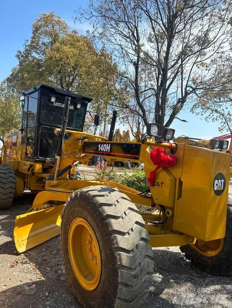 CAT 140 H モーターグレーダー