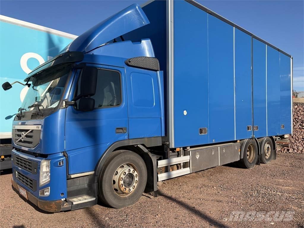 Volvo FM330 6x2 ボックスボディー、ウイング、箱車
