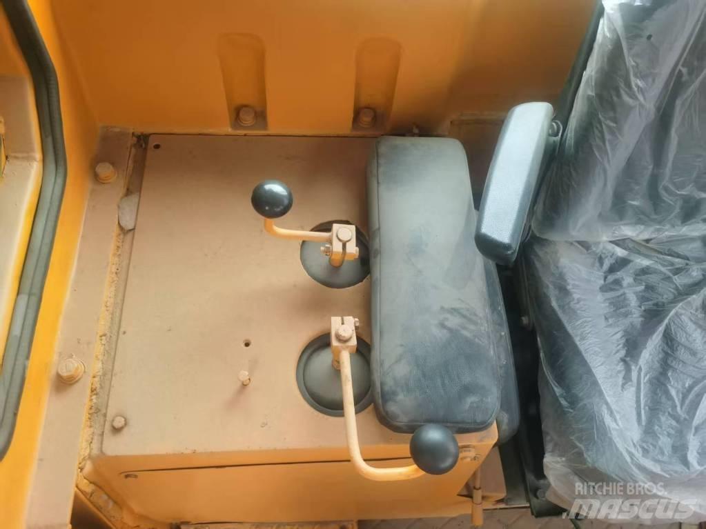 CAT D 7 G ブルドーザー