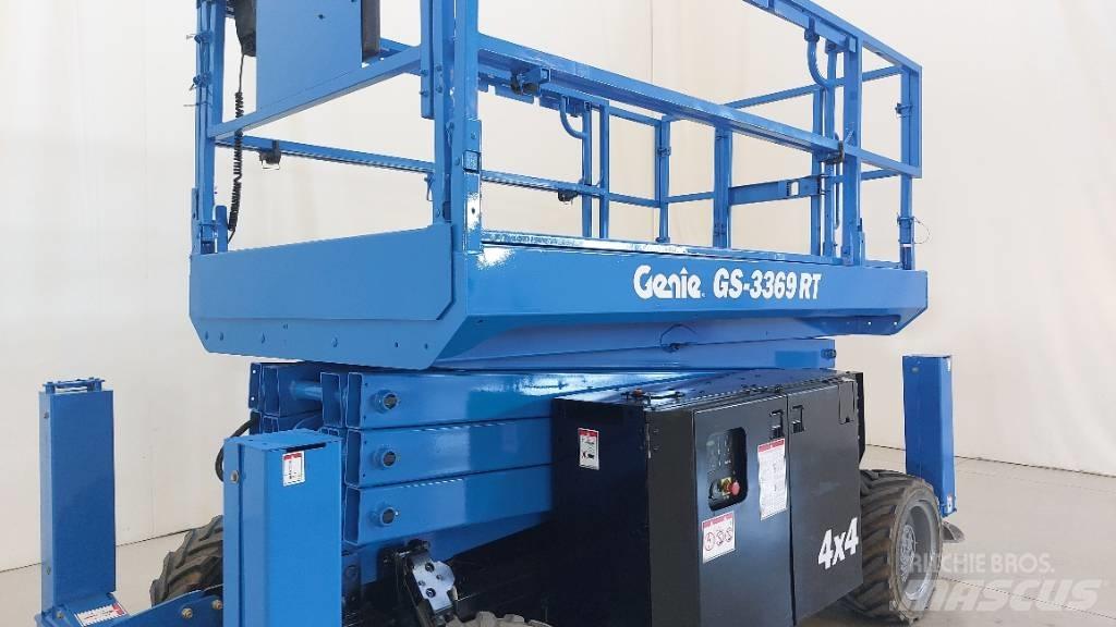 Genie GS 3369 RT シザースリフト