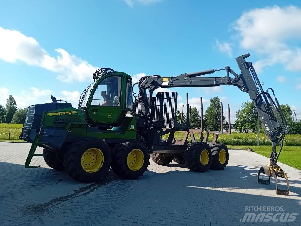 John Deere 1010G フォワーダー