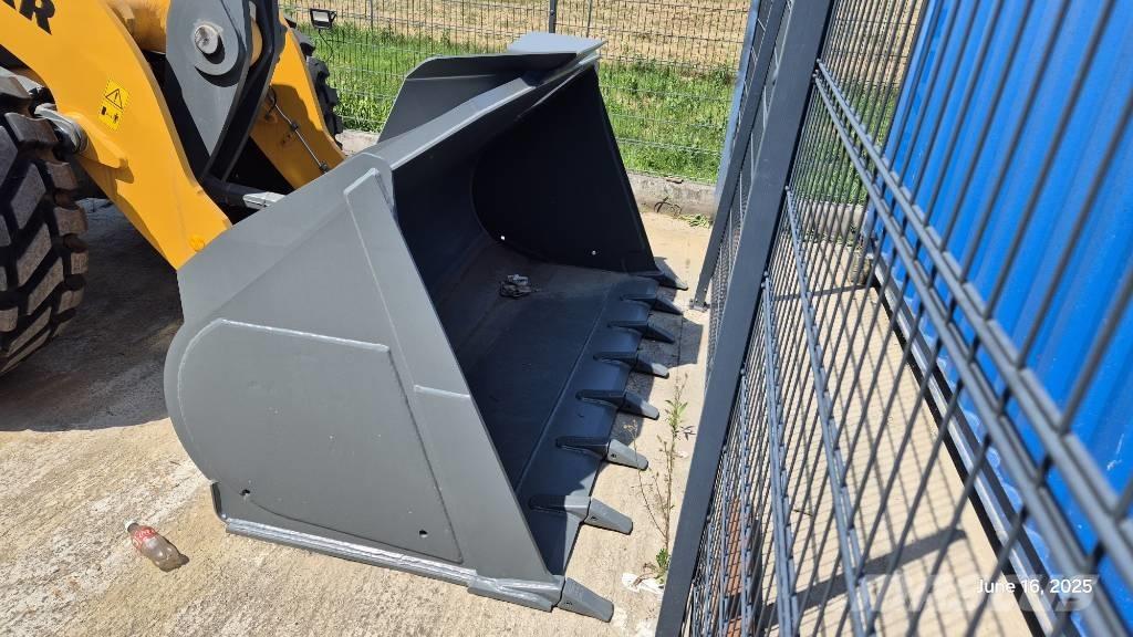 Liebherr L546 ホイールローダー・タイヤショベル