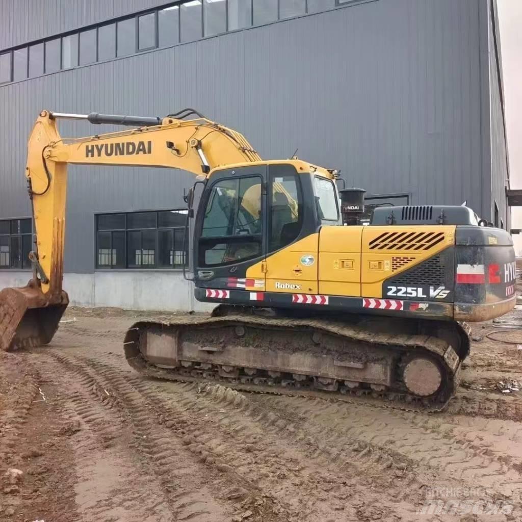 Hyundai R225LVS ホイール式油圧ショベル（パワーショベル・ユンボ・バックホー）