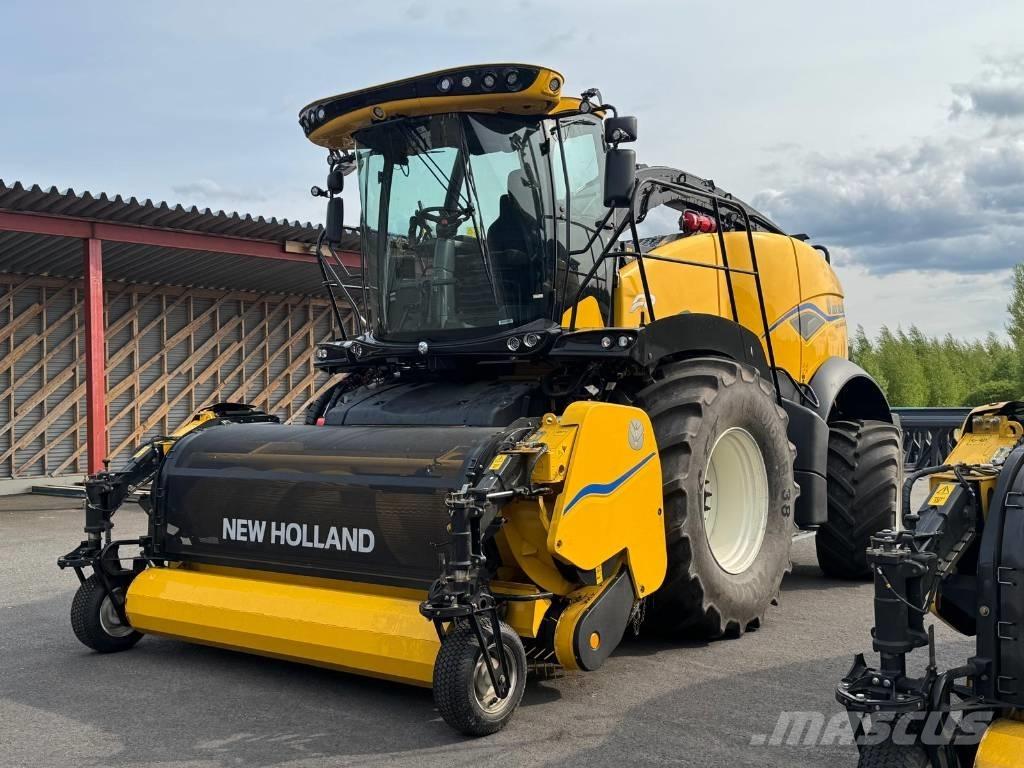 New Holland FR 550 自走式フォレージハーベスター