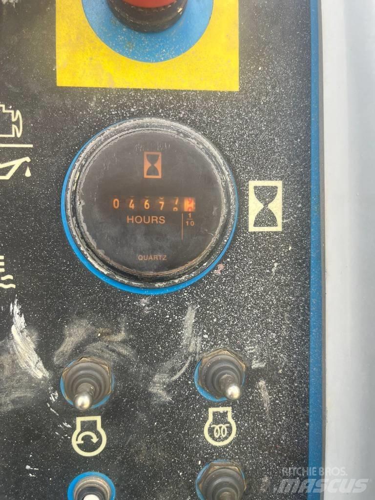 Genie Z 51/30 J RT ブームリフト　屈伸型
