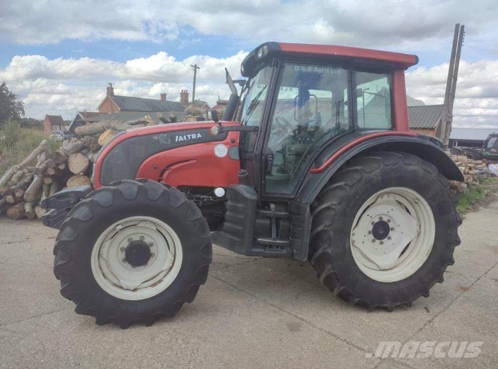 Valtra N 101 トラクター